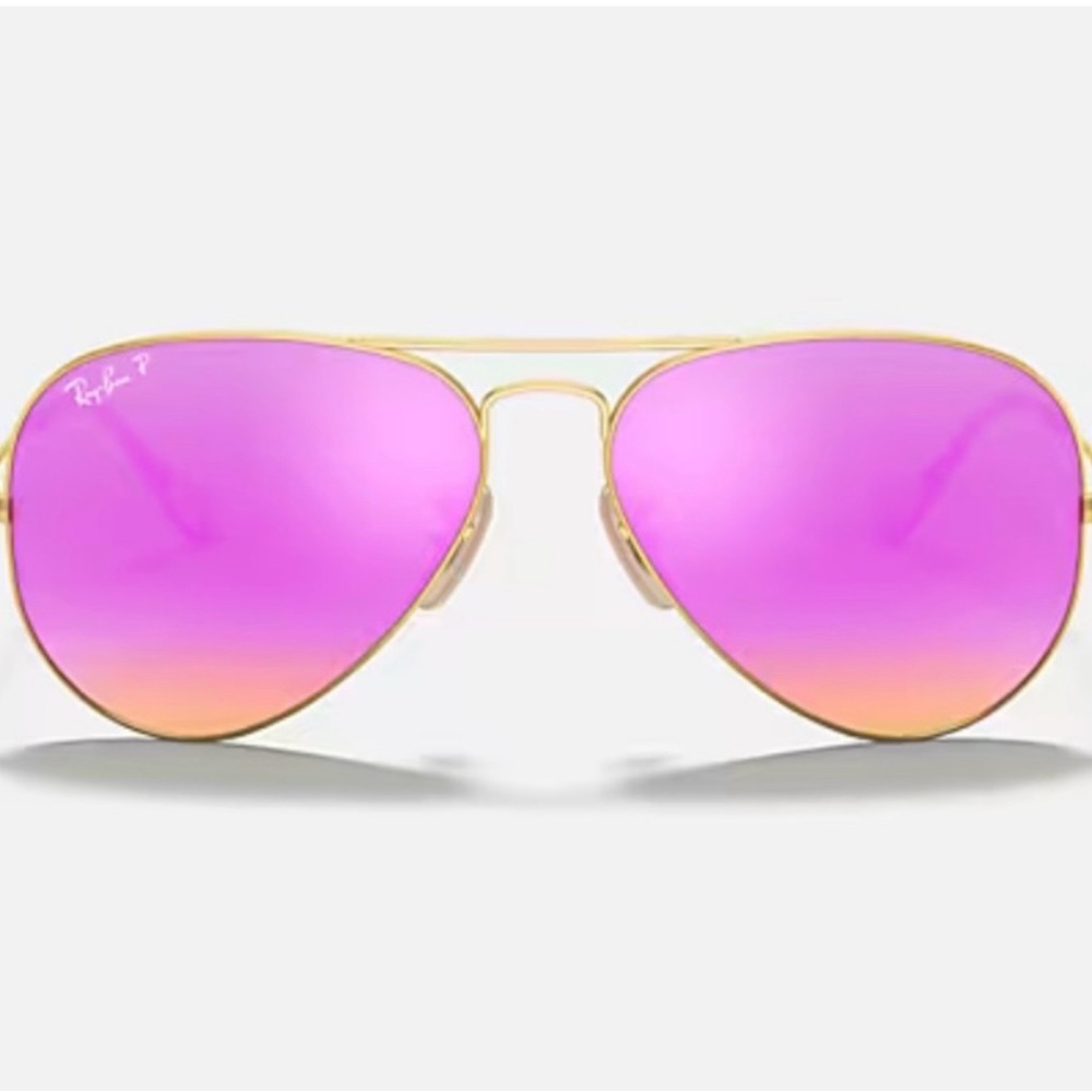 Ray-Ban Aviator Sunglasses -PinkRay-Ban aviators with vibrant pink NWT POLARIZED